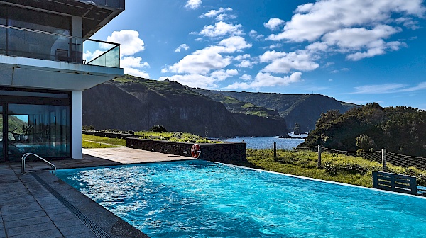 Pool im Hotel Inatel Flores (Azoren)