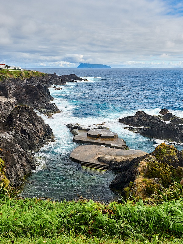 Piscinas Naturales in Santa Cruz das Flores