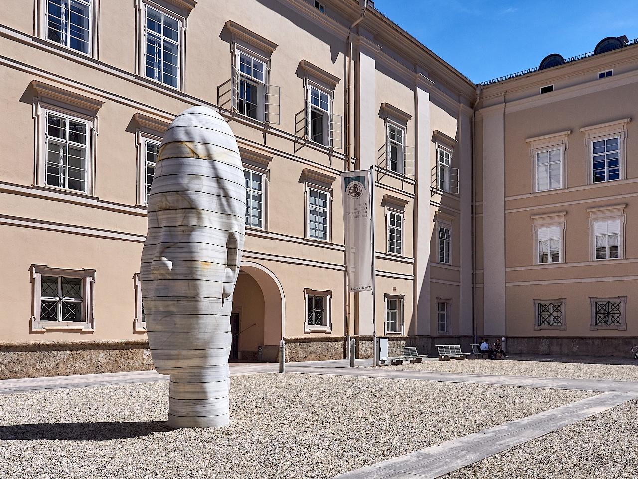 „Awilda” von Jaume Plensa in Salzburg (Österreich)