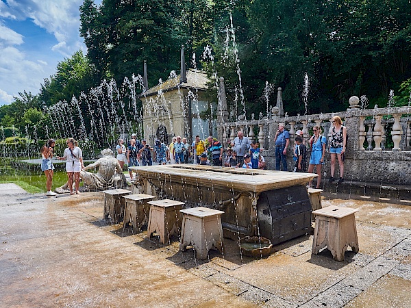 Wasserspiele beim Schloss Hellbrunn in Salzburg (Österreich)