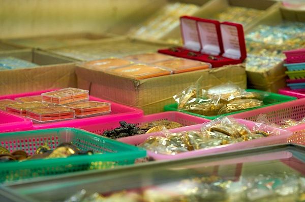 Große Auswahl auf dem Amulettmarkt in Bangkok