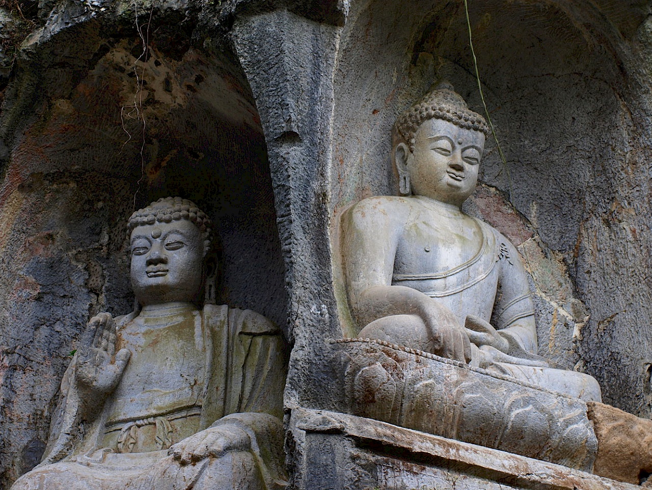 Buddhas in Feilai Feng in Hangzhou