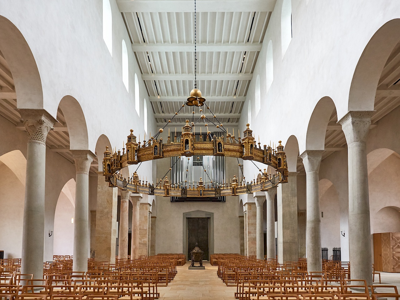 Der Heziloleuchter im Dom in Hildesheim