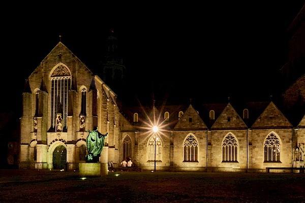 Dom Hildesheim bei Nacht