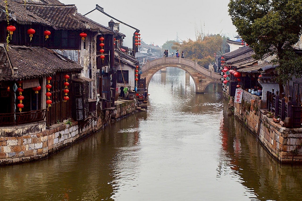 Die Kanäle der Wasserstadt Xitang (China)