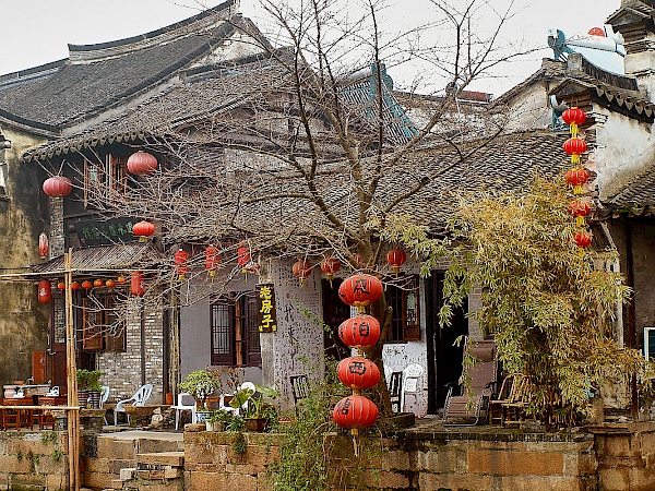 Die Häuser an den Kanälen in Xitang