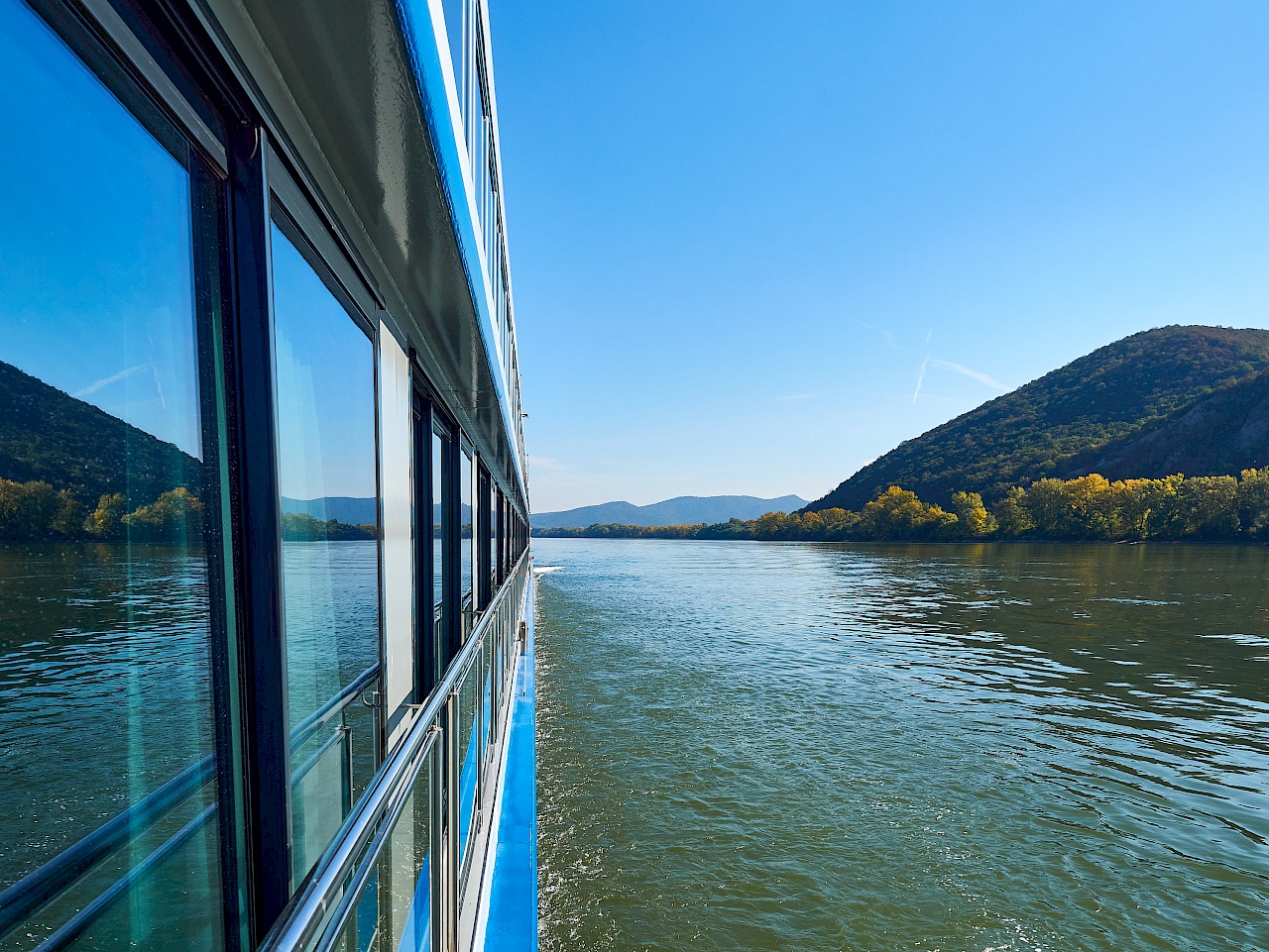 Aussicht aus dem Fenster - Donau-Flusskreuzfahrt mit VIVA Cruises
