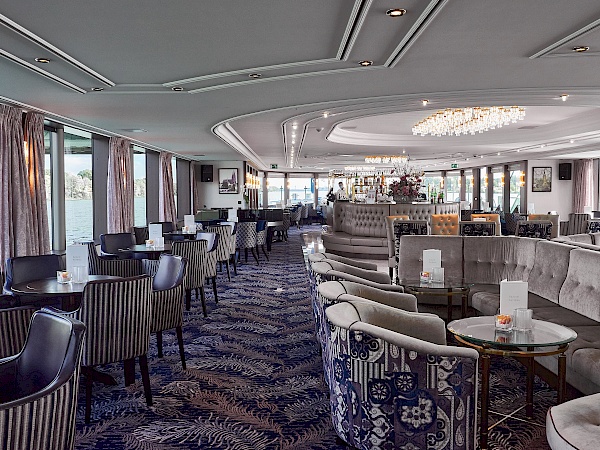 Die Bar der MS VIVA Moments - Donau-Flusskreuzfahrt mit VIVA Cruises