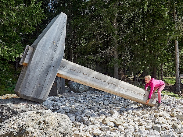 Ein Riesenhammer - Das Riesenreich auf dem Familienberg Haunold in Innichen (Südtirol)