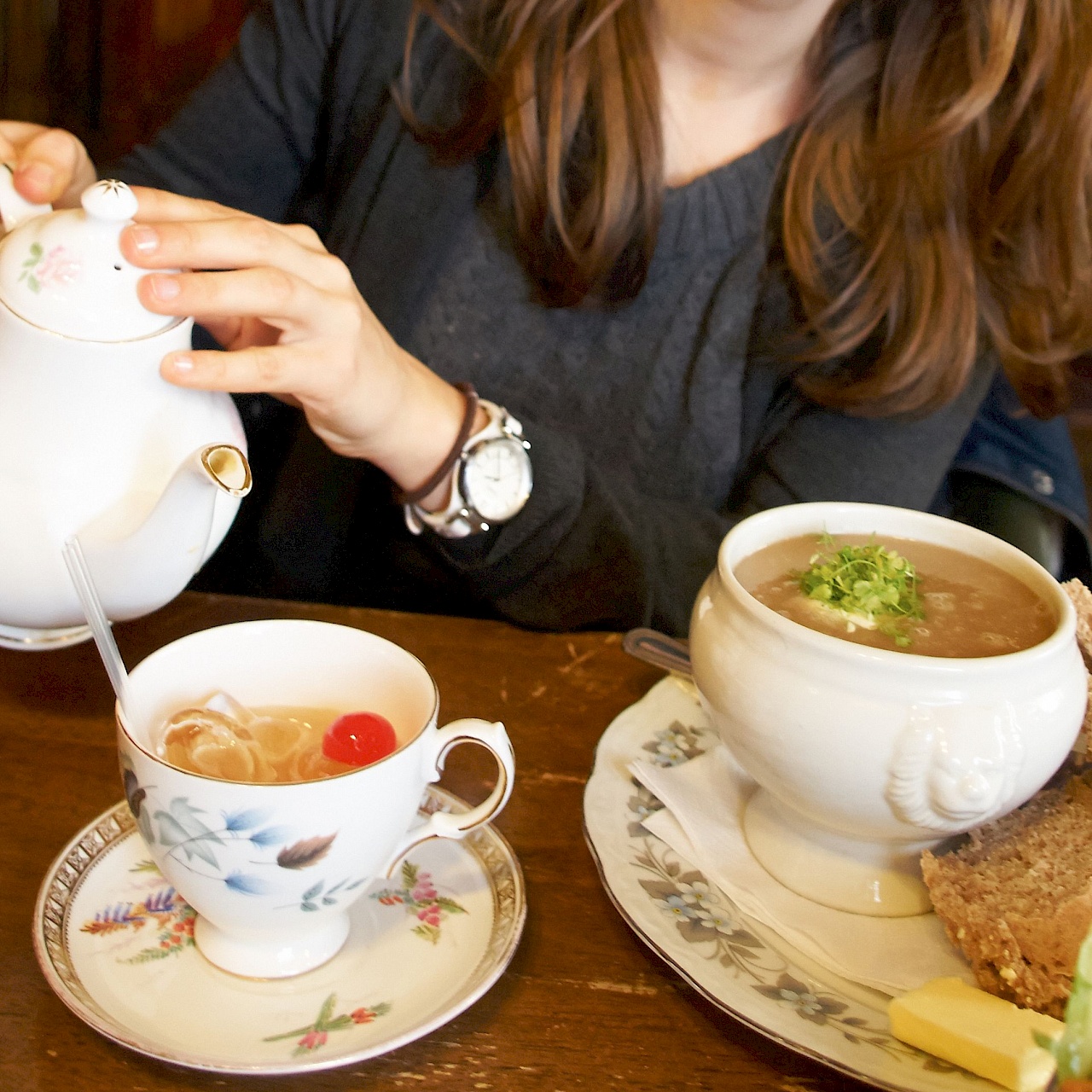 Roseleaf in Edinburgh – eine Teaparty der anderen Art