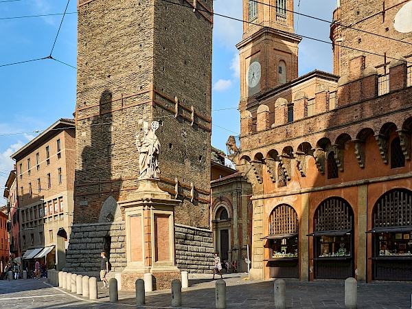 Asinelli Turm in Bologna (Italien)