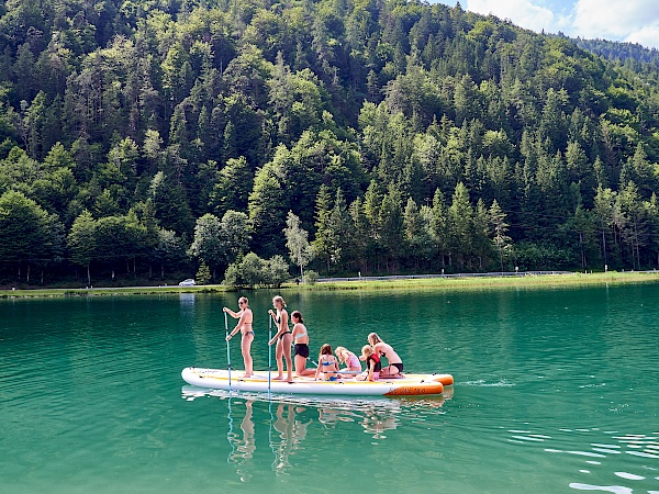 Riesen-Stand-Up-Paddle auf dem Pillersee