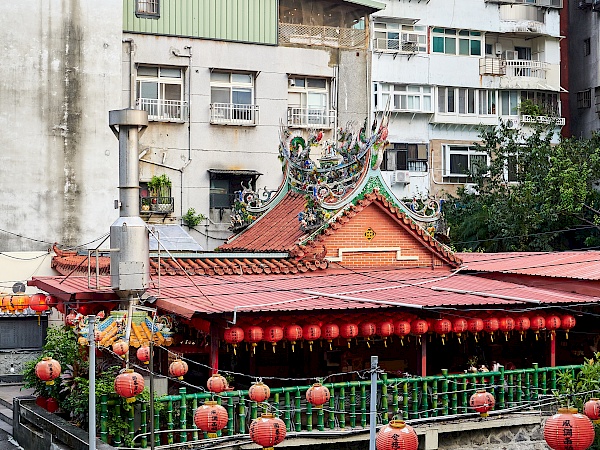 Häuser und Tempel in Beitou