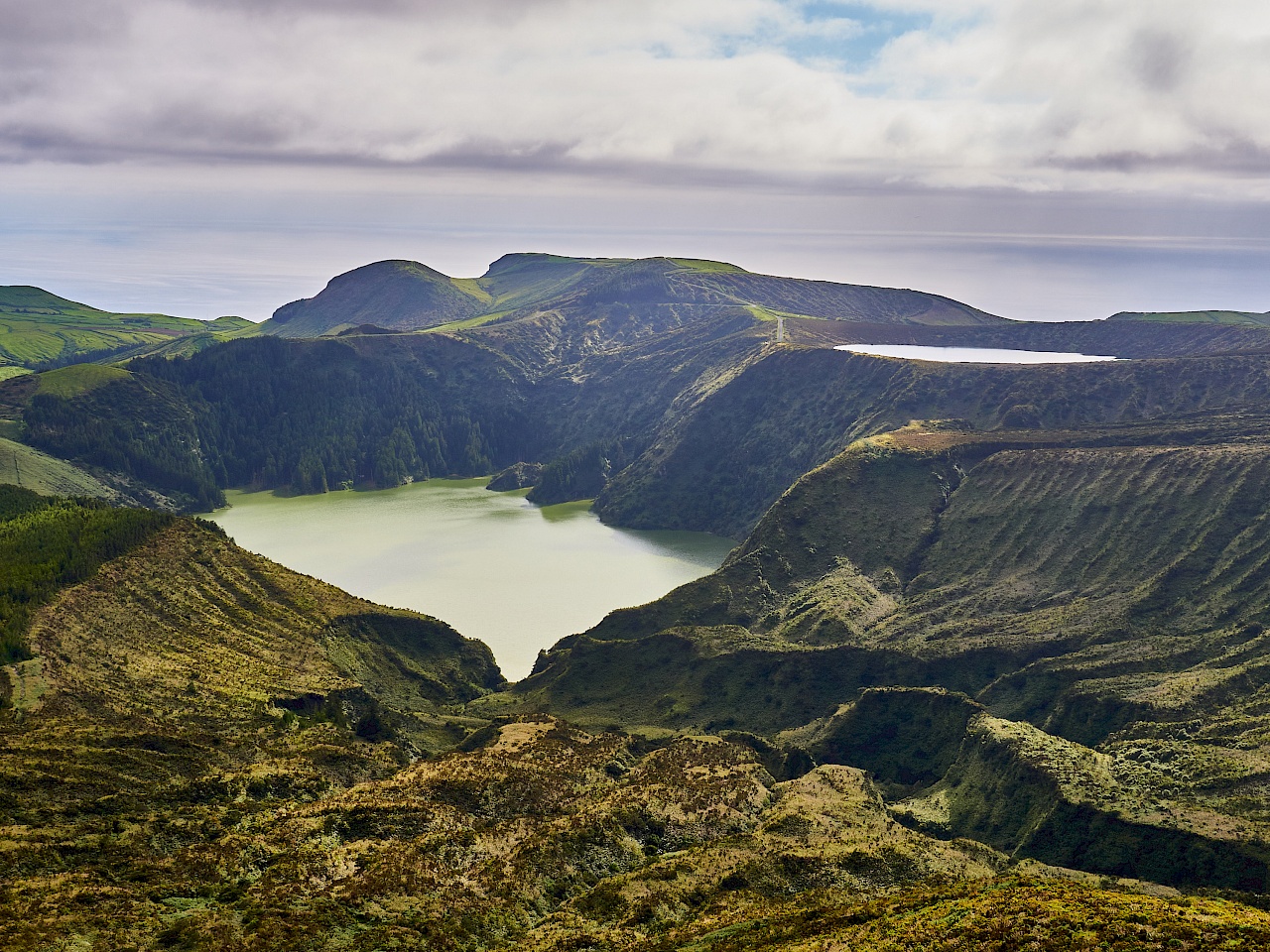 Miradouro Lagoas Rasa e Funda auf Flores (Azoren)