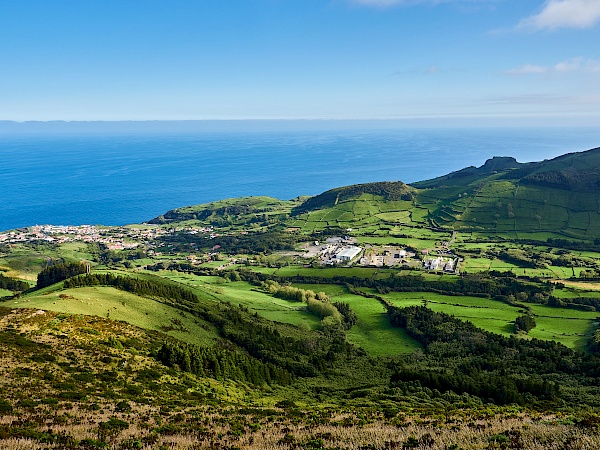 Miradouro da Pedrinha auf Flores (Azoren)