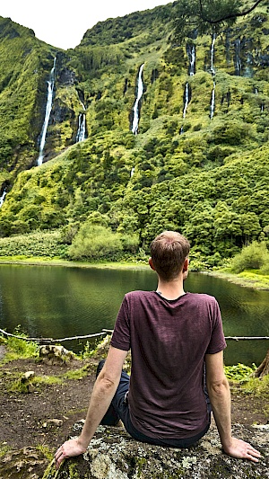 Cascata da Ribeira do Ferreiro auf Flores (Azoren)